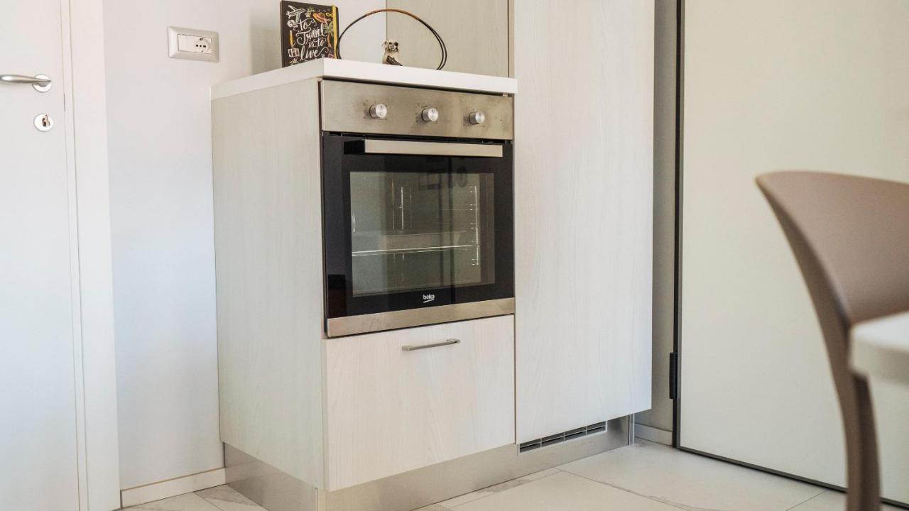 Maison Olga - Incantevole Nuovo Trilocale Vista Mare Con Parcheggio Borghetto Santo Spirito Eksteriør billede