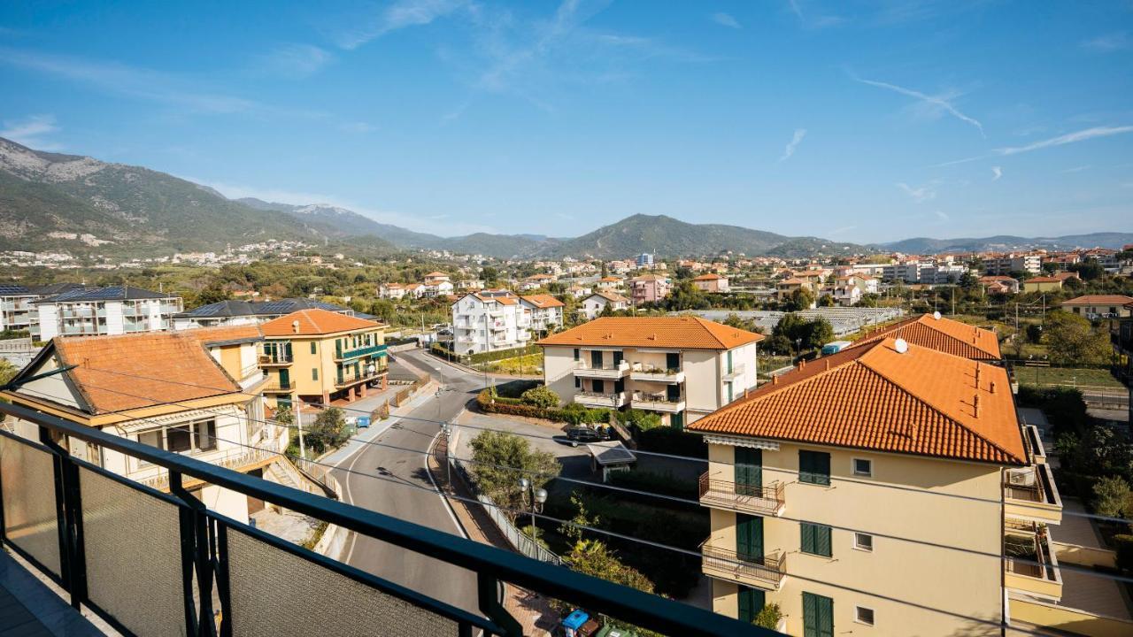 Maison Olga - Incantevole Nuovo Trilocale Vista Mare Con Parcheggio Borghetto Santo Spirito Eksteriør billede