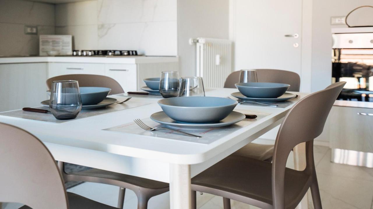 Maison Olga - Incantevole Nuovo Trilocale Vista Mare Con Parcheggio Borghetto Santo Spirito Eksteriør billede